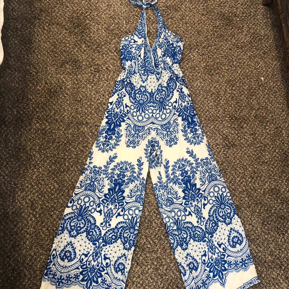 Halter jumpsuit Vici
